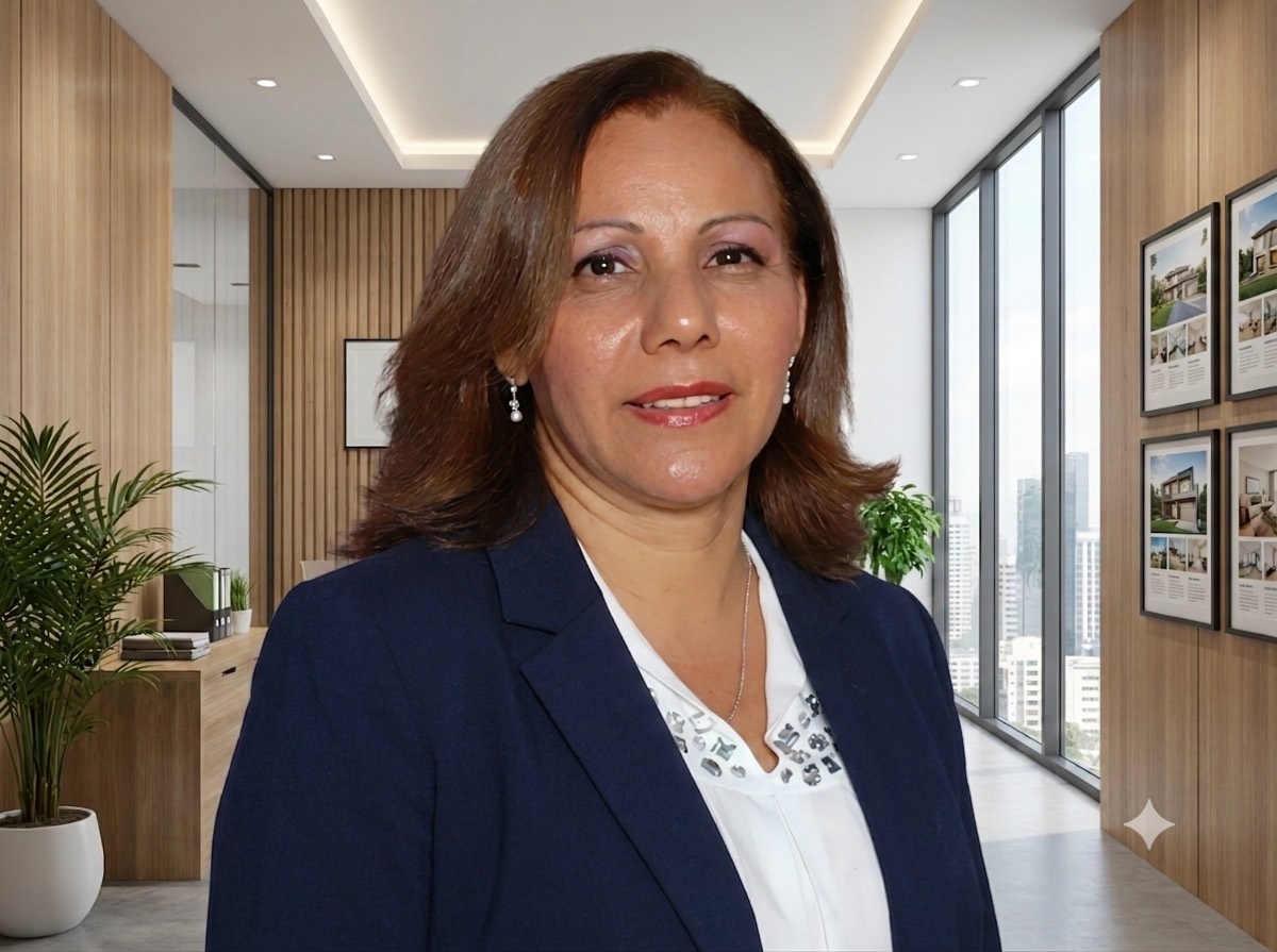 Dirly Araújo, Consultora de seguros